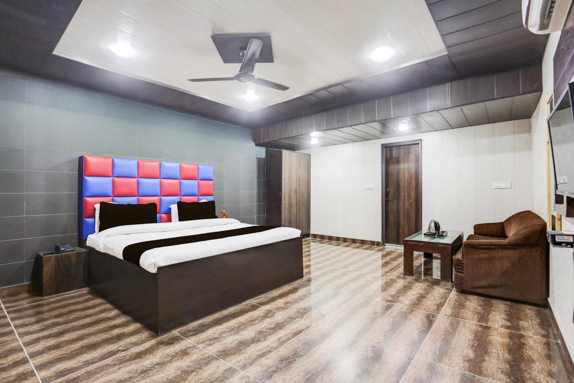 Super Townhouse Haibowal Chowk Ludhiana Exterior foto