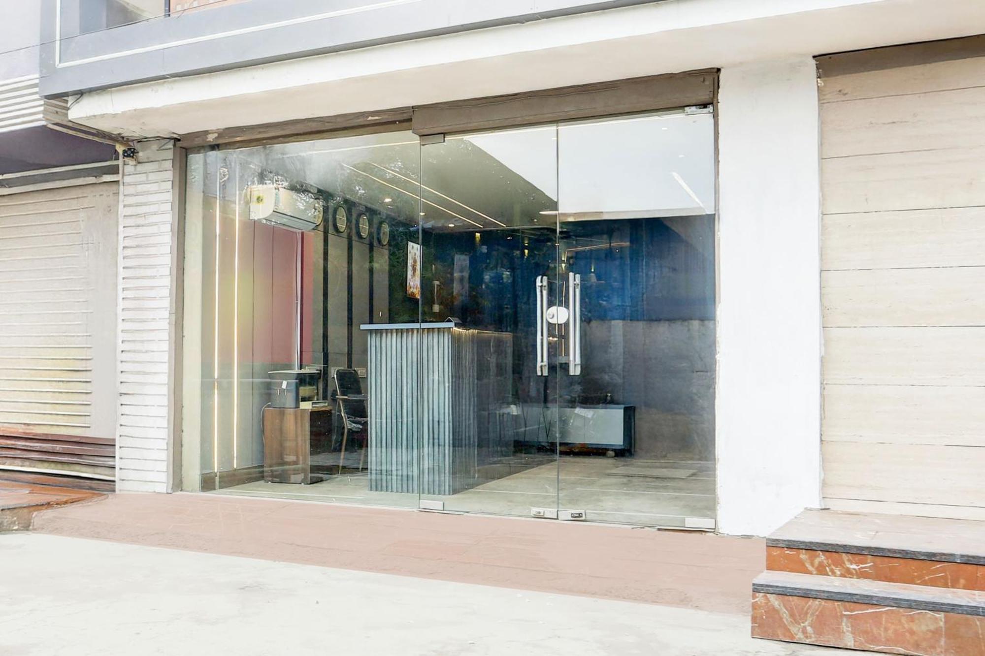 Super Townhouse Haibowal Chowk Ludhiana Exterior foto